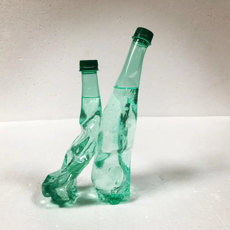 Les Bouteilles — sculpture de Valérie Billet