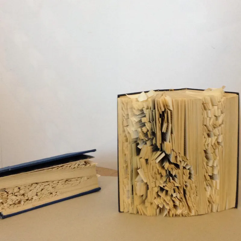 Plâtres et autres médias — sculpture de Valérie Billet