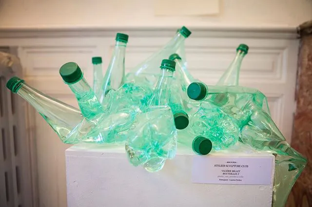 Les Bouteilles — sculpture de Valérie Billet