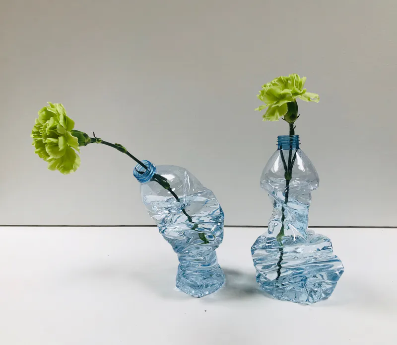 Les Bouteilles — sculpture de Valérie Billet