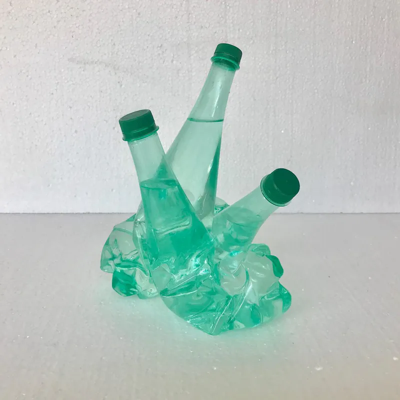 Les Bouteilles — sculpture de Valérie Billet